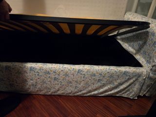 Letto singolo con rete doghe e materasso