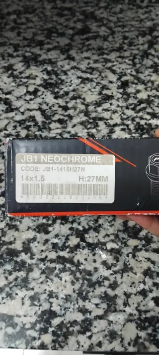 Tornillos Ruedas Neocromados