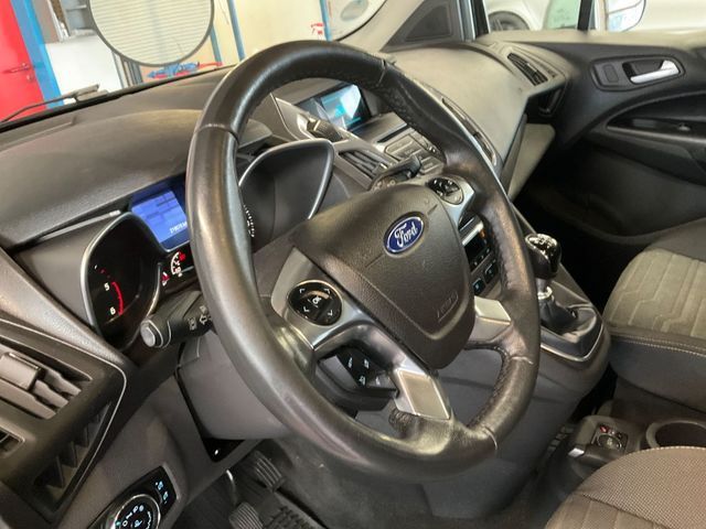 Ford Grand Tourneo Connect 1.5 TDCi Titanium 88 kW (120 CV)