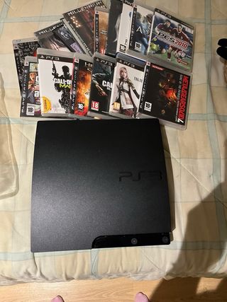 PS3 Slim + 15 Juegos + 4 Mandos
