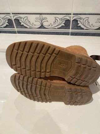 Botas Niña UGG Marrones