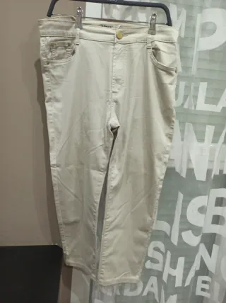 Pantalón vaquero elástico beige