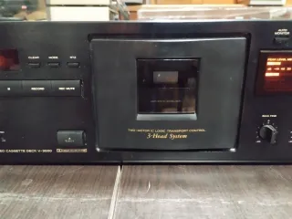 Platina Teac V-3000 Negra
