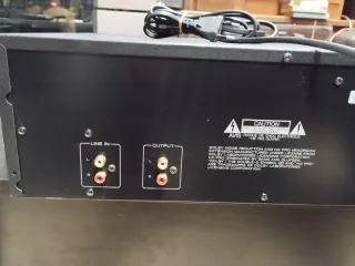 Platina Teac V-3000 Negra