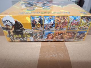 One Piece Yellow 2Y Display Box Sigillata