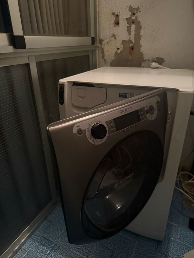 Lavadora Hotpoint Ariston Aqualtis