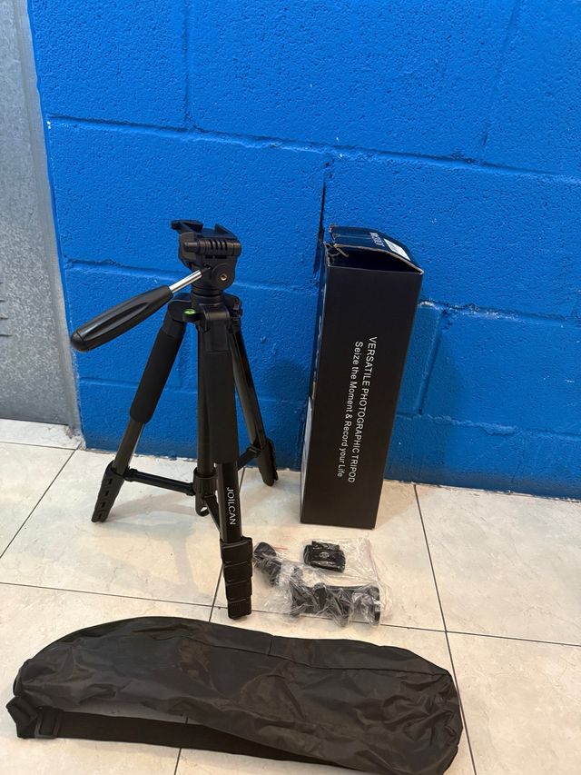 Trípode JOILCAN con funda y accesorios