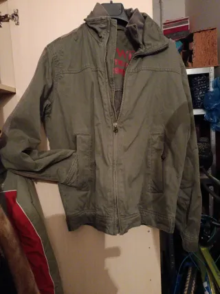 Cazadora Easy Wear verde hombre