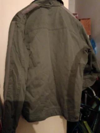 Cazadora Easy Wear verde hombre