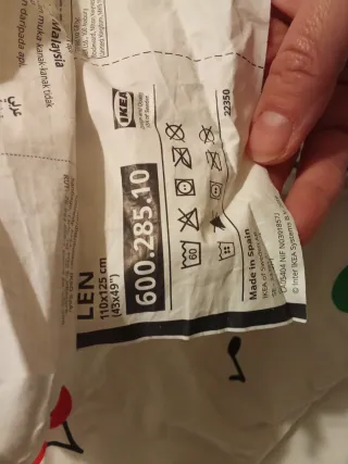 Cuna y colchón y ropa cuna- Sundvik Ikea