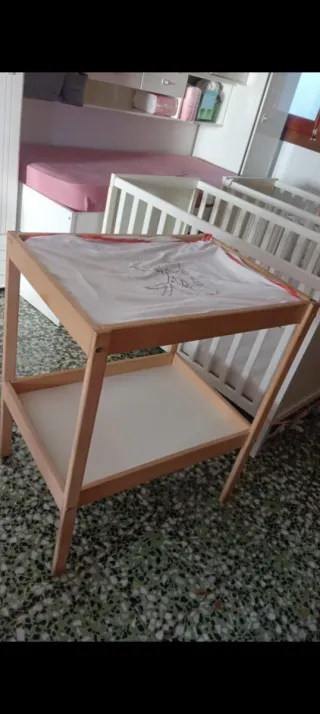 2 Cunas y 2 Cambiadores 40 € por piezas