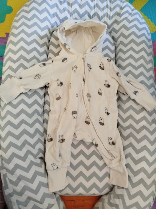 Mono Miffy bebé H&M 4-6m