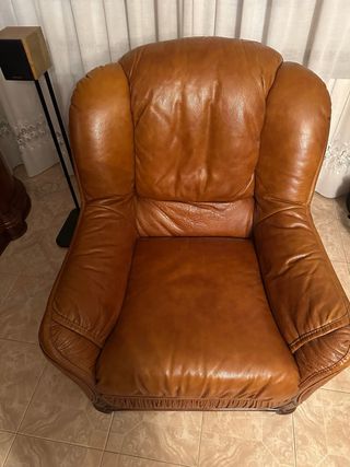 Sofá de piel color miel