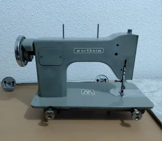 Máquina de coser Wertheim Rapida