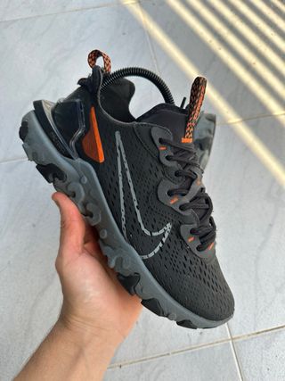 Nike Air Max React - 40