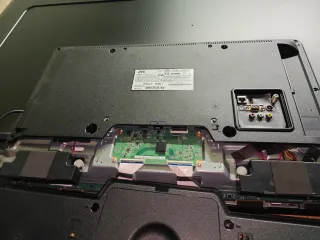 Televisión JVC de 58 pulgadas Negra