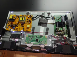 Televisión JVC de 58 pulgadas Negra