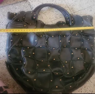 Borsa in pelle color oliva a mano o tracolla