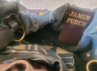 Borsa in pelle color oliva a mano o tracolla