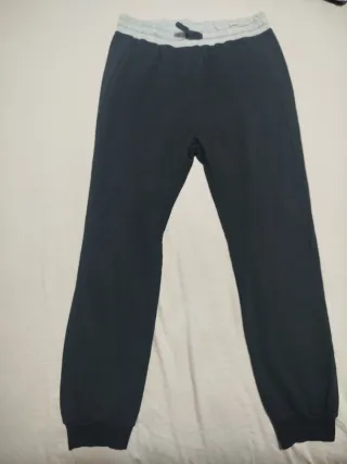 Pantalón chándal Benetton niña. Talla 13-14