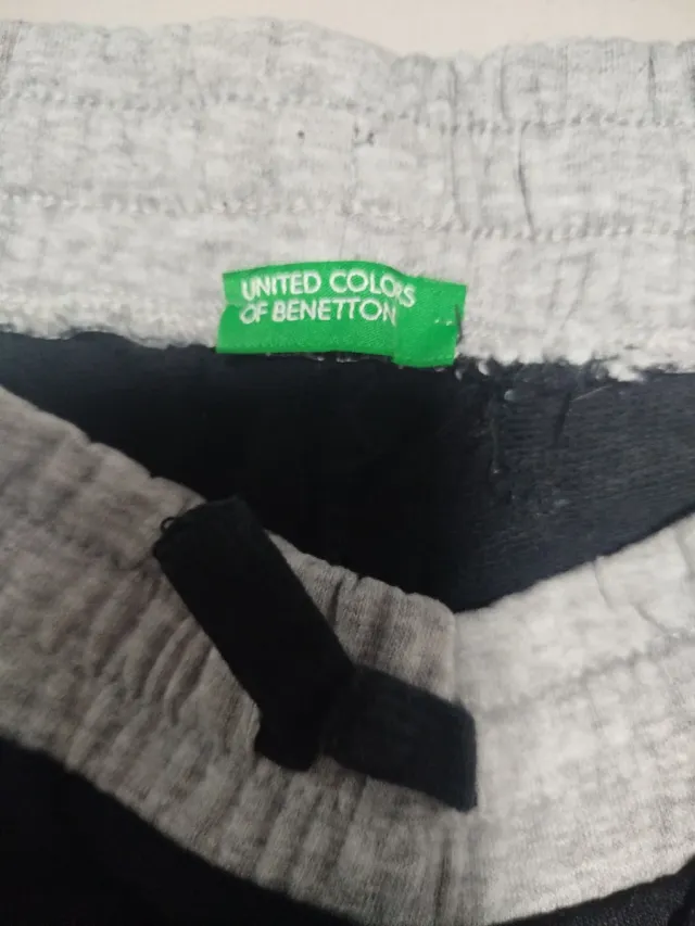 Pantalón chándal Benetton niña.  Talla 13-14