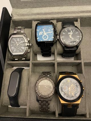 Reloj Moschino Negro y más modelos