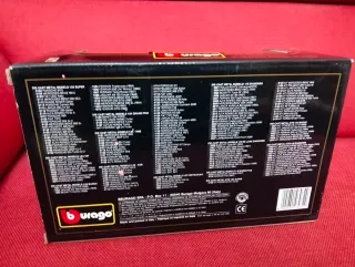 Bburago Ferrari F40 1:18 con scatola originale