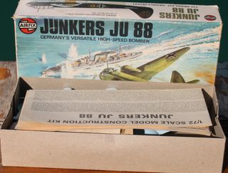 BOMBARDERO MEDIO ALEMAN JUNKER JU 88 A-4