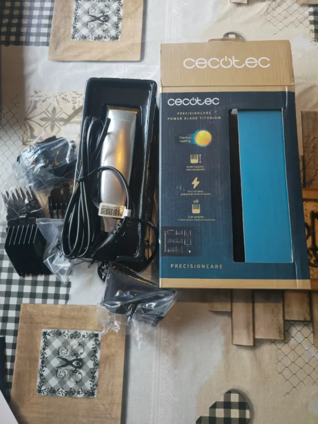 Cortapelos Cecotec Power Blade Titanium