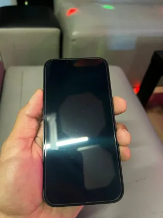 iPhone 16 E con caja y cable