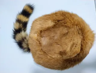 Gorro mapache con cola