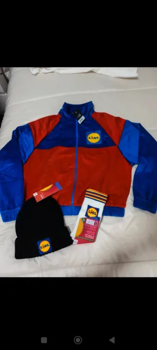 Lote Ropa Lidl: Chaqueta, Gorro y Calcetines