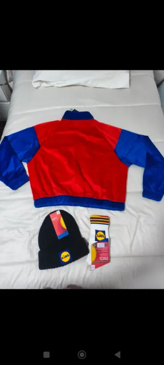 Lote Ropa Lidl: Chaqueta, Gorro y Calcetines