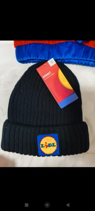 Lote Ropa Lidl: Chaqueta, Gorro y Calcetines