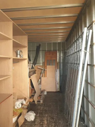 Caja 2.40 de alto 2.55 ancho y 4./y medio de largo