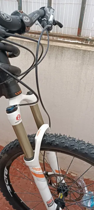 Bicicleta Canyon Nerve XC