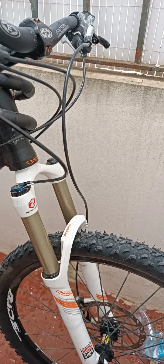 Bicicleta Canyon Nerve XC