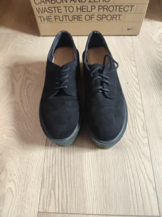 Mocasines negros con plataforma