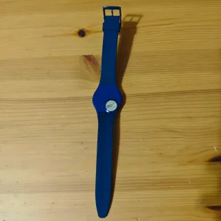 Reloj Swatch Azul GN230