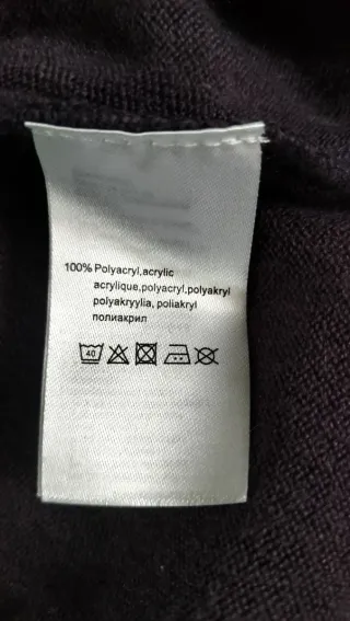 Jersey elegante morado con encaje y cristales lumi