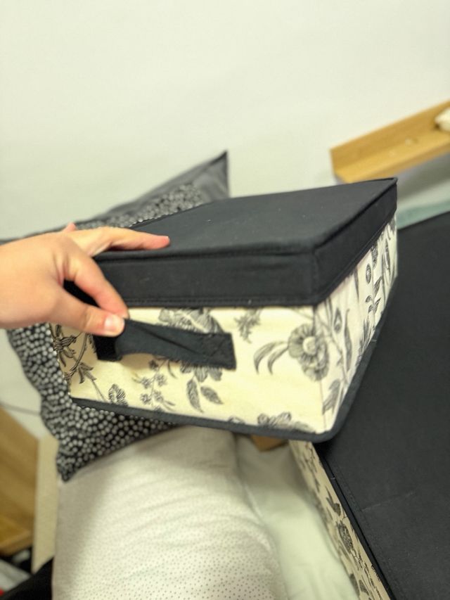 Cajas de tela Ikea beige y negro
