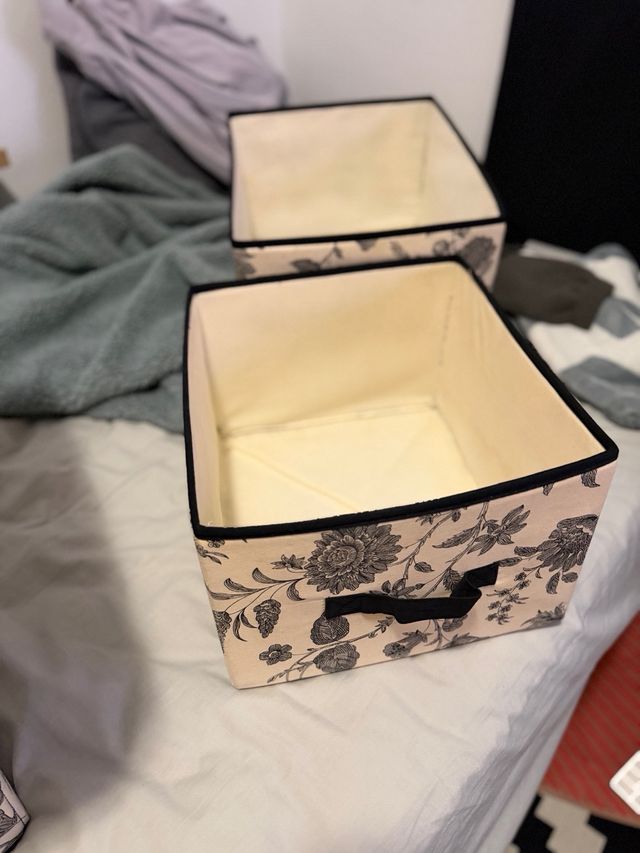 Cajas de tela Ikea beige y negro