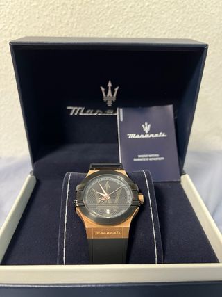Reloj Maserati Negro y Dorado como nuevo
