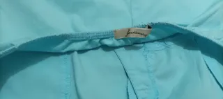 Camisa halter azul verdoso.  Stradivarius. Talla L