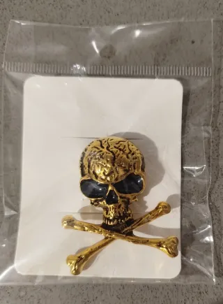 Broche Calavera Dorada y Negra NUEVO