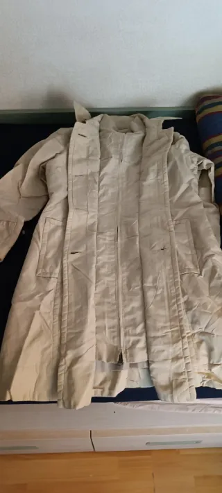 Chaqueta beige mujer