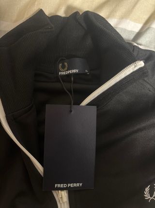 Sudadera Fred Perry Negra con Logo