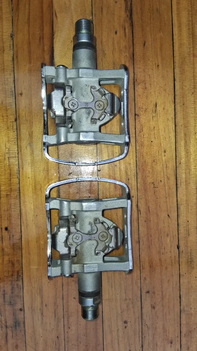 Pedales Shimano MTB