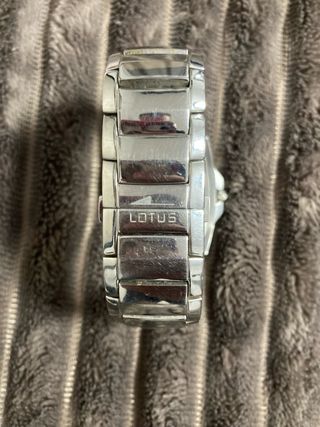 Reloj Lotus Azul y Plateado
