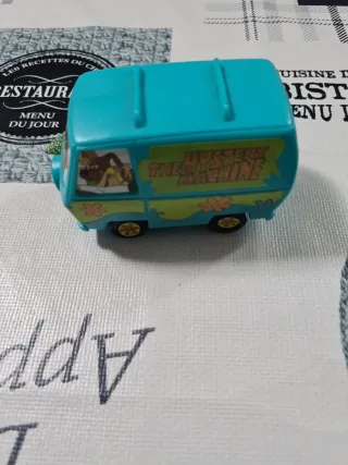 Figuras Scooby-Doo y Coche